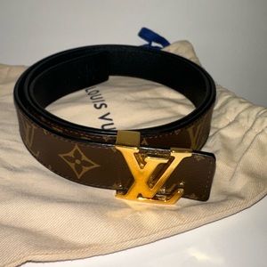 Louis Vuitton women’s reversible belt